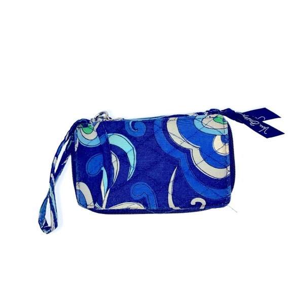 Vera Bradley Wristlet - Picture 1 of 5